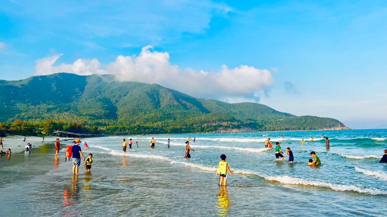 The Track Homestay - Near Bai Dai Beach Cam Lam Esterno foto