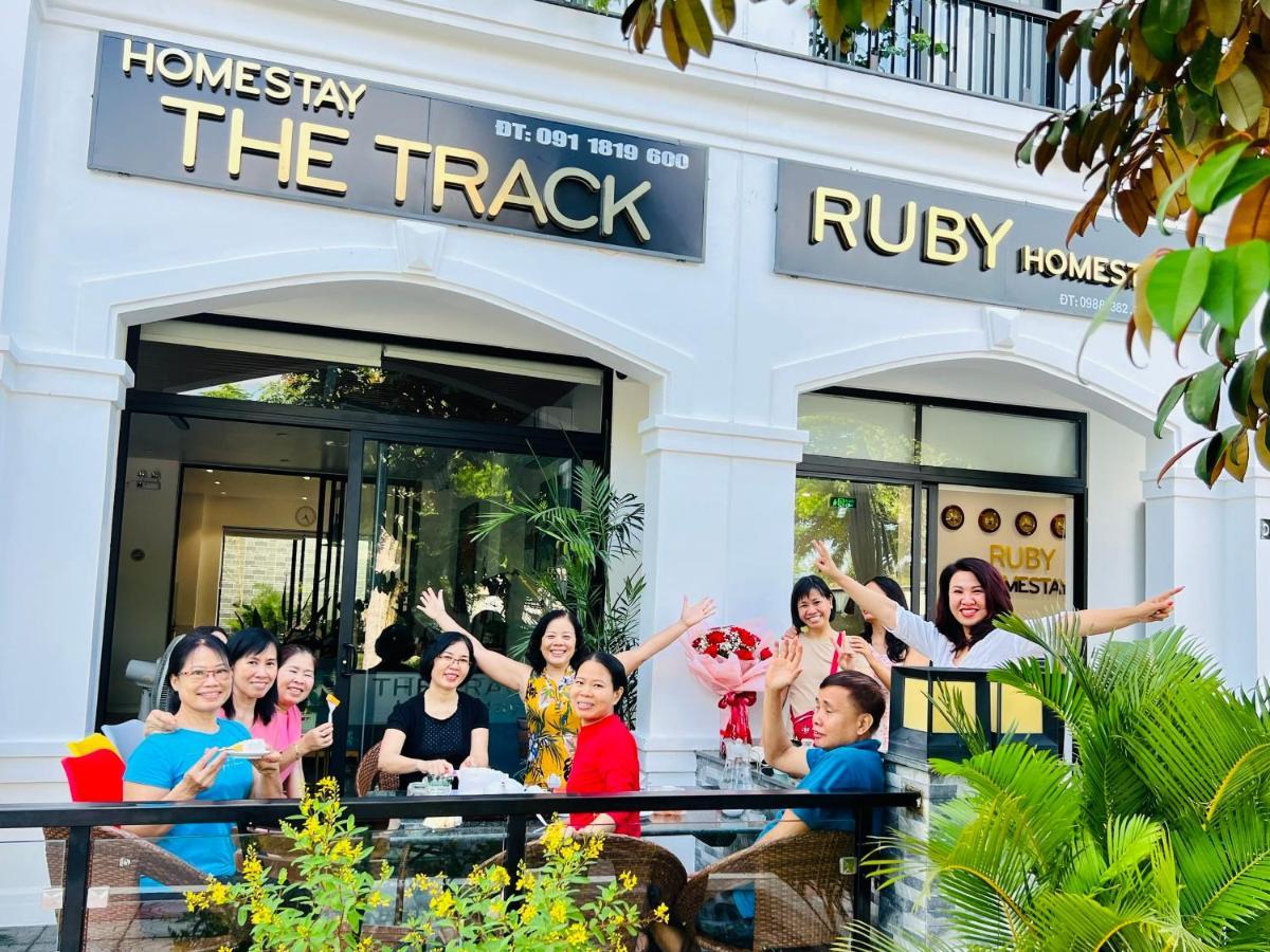 The Track Homestay - Near Bai Dai Beach Cam Lam Esterno foto