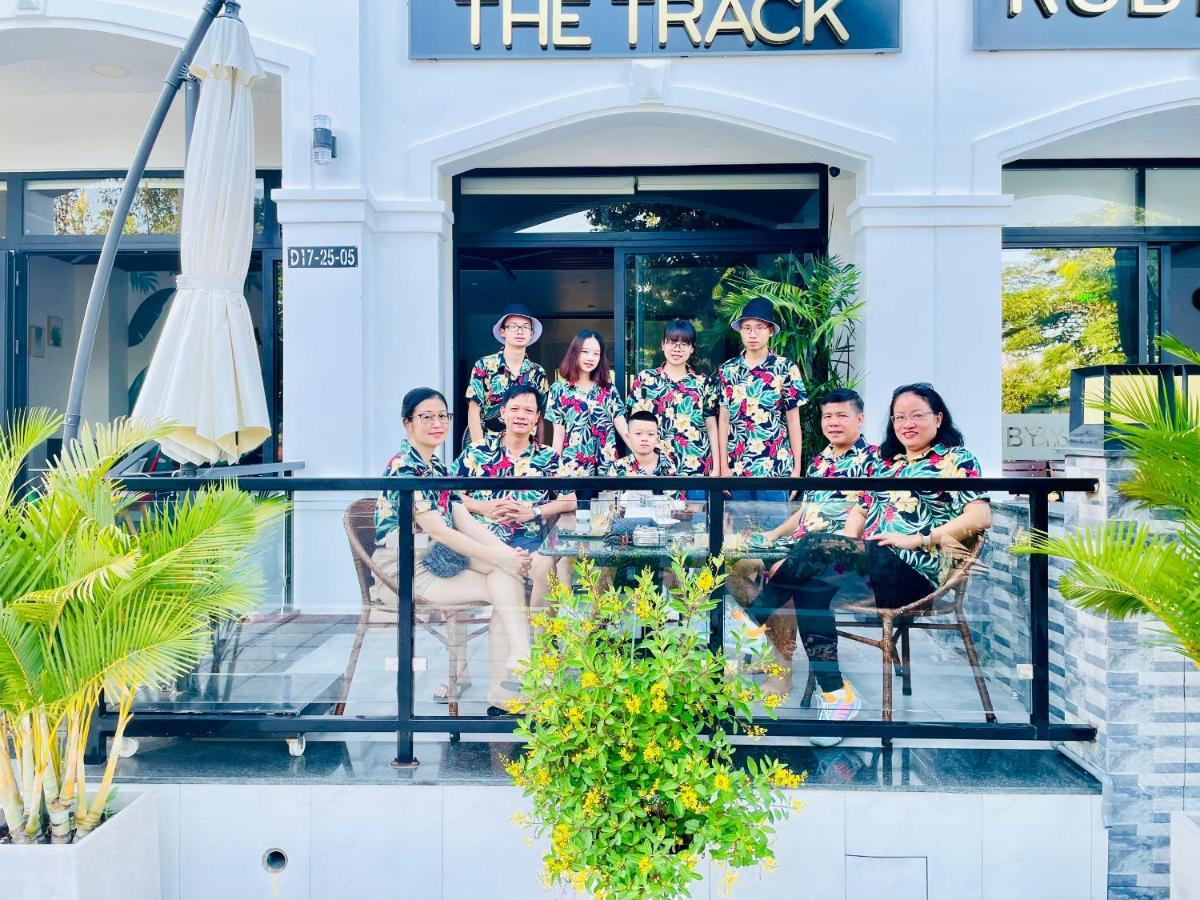 The Track Homestay - Near Bai Dai Beach Cam Lam Esterno foto