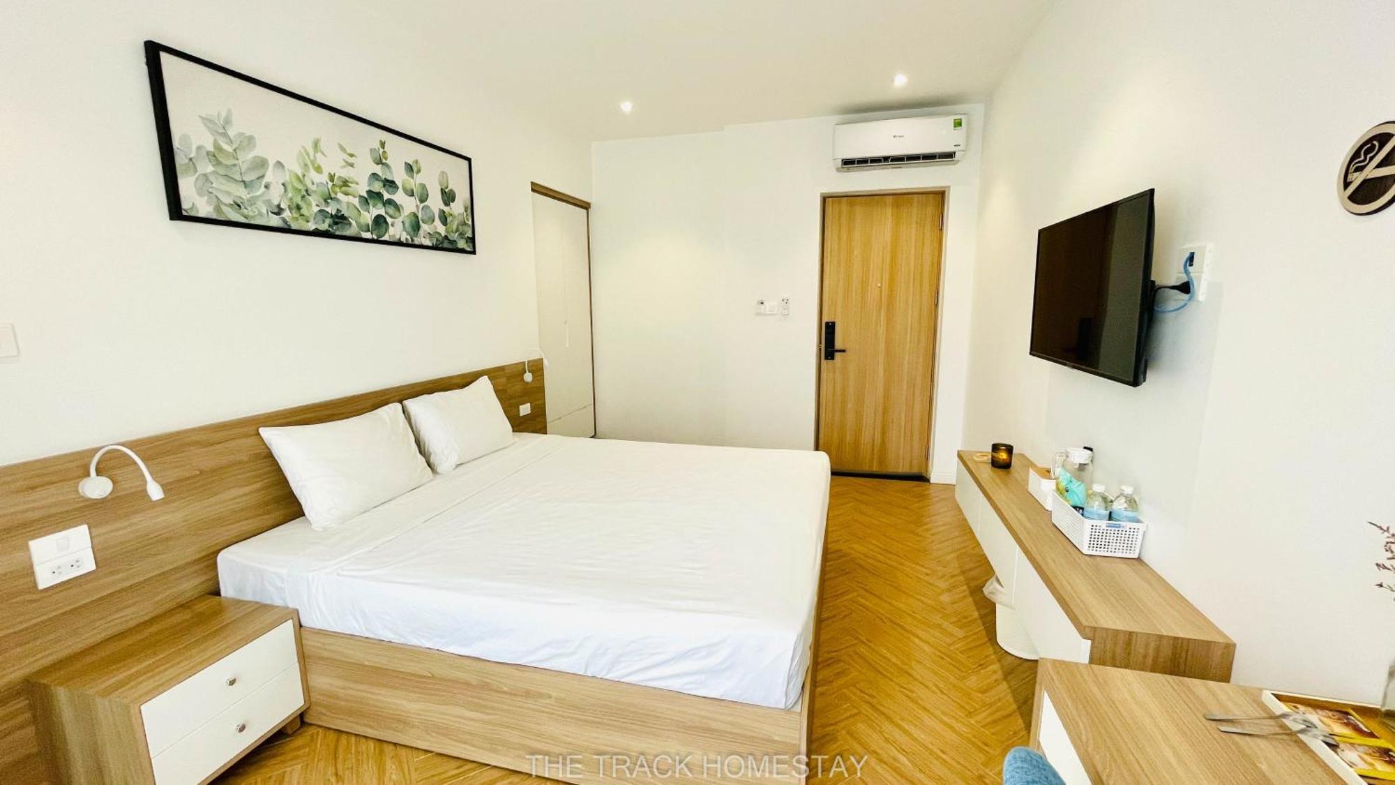 The Track Homestay - Near Bai Dai Beach Cam Lam Esterno foto
