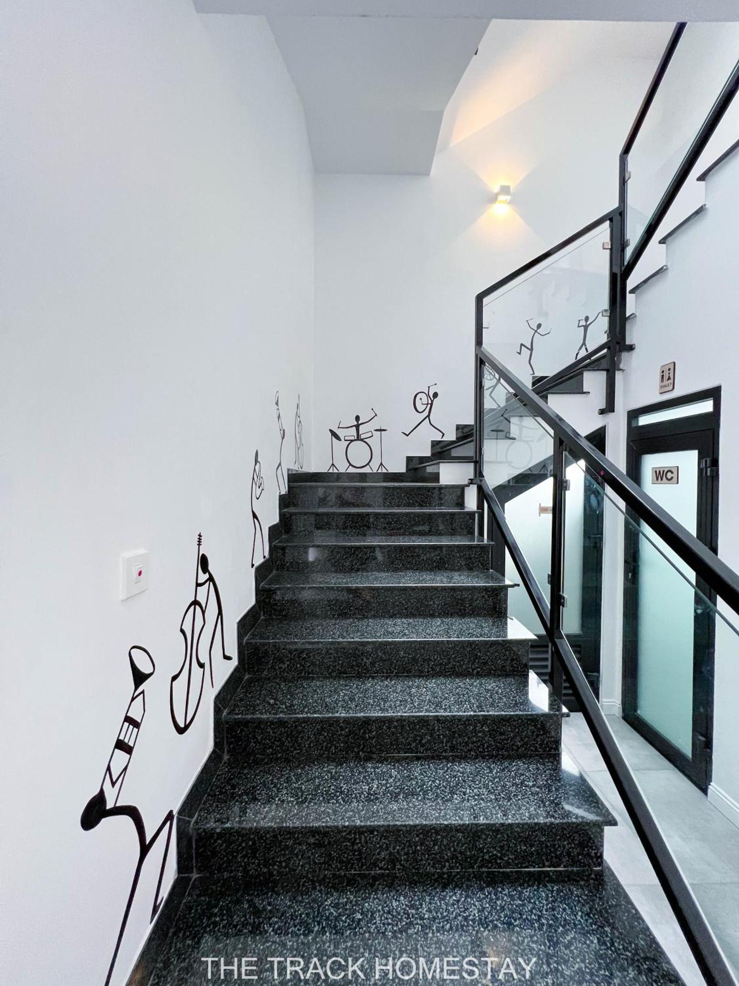 The Track Homestay - Near Bai Dai Beach Cam Lam Esterno foto