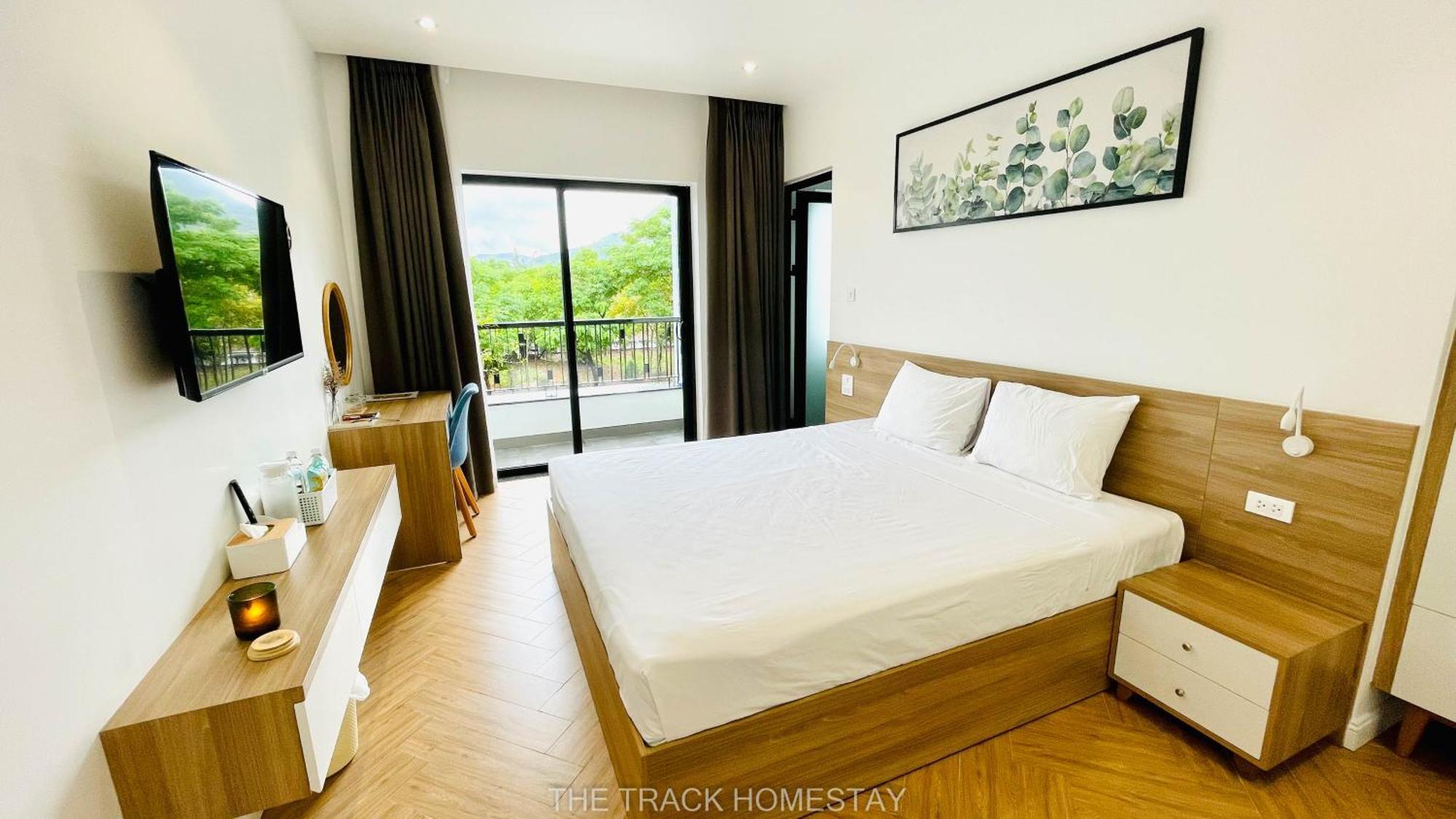 The Track Homestay - Near Bai Dai Beach Cam Lam Esterno foto